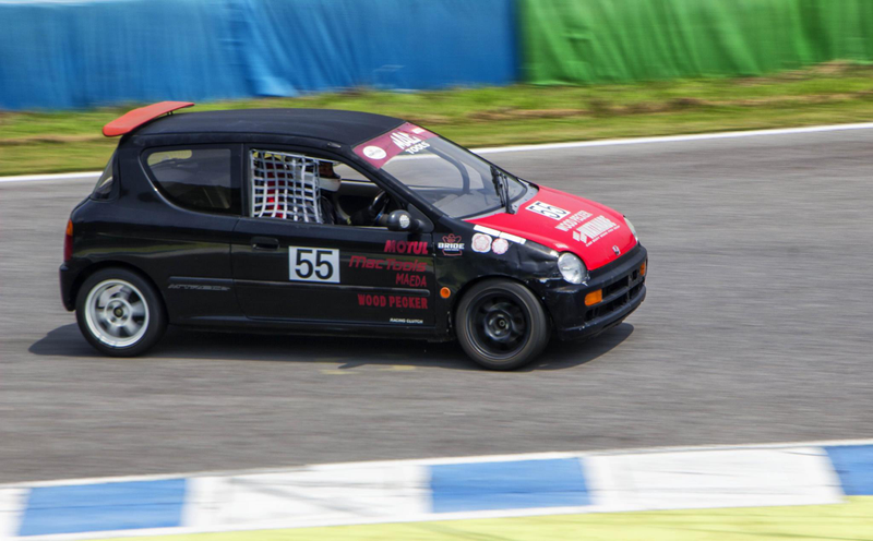 Illustration for article titled Few pics from a keicar race at Kota Circuit today...
